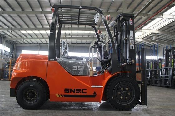 3.5T छोटा डीजल फोर्कलिफ्ट ऑरेंज डीजल इंजन फोर्कलिफ्ट जापान इसुजु इंजन