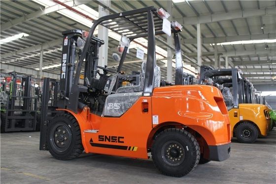 3.5T छोटा डीजल फोर्कलिफ्ट ऑरेंज डीजल इंजन फोर्कलिफ्ट जापान इसुजु इंजन