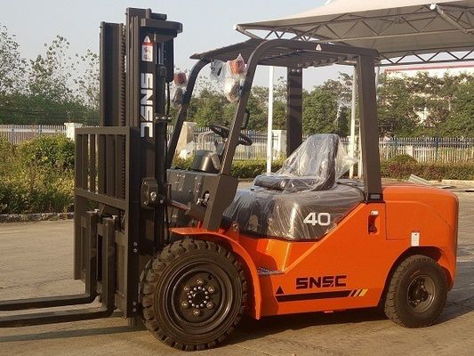 OEM 4 टन डीजल फोर्कलिफ्ट SNSC डीजल लिफ्ट ट्रक 2 स्टेज मस्त