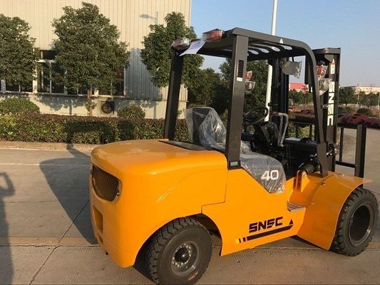 OEM 4 टन डीजल फोर्कलिफ्ट SNSC डीजल लिफ्ट ट्रक 2 स्टेज मस्त