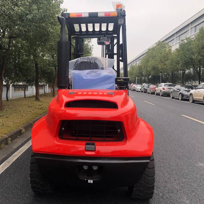 3.5 टन 4x4 फोर्कलिफ्ट छोटे असमान इलाके फोर्कलिफ्ट FD35 डीजल इंजन